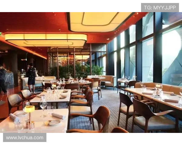 澳门新濠天地娱乐场：在澳门新濠天地享受精彩纷呈的娱乐表演与奢华住宿体验